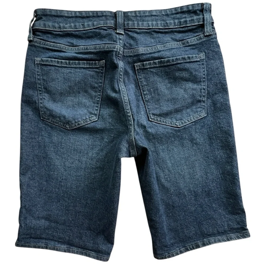 GAP DENIM | NWOT 9” DENIM BERMUDA SHORT | SIZE 6